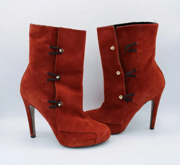 Aperlai Paris Heeled Boots Size 36 US Size 4 12 Jubilee Thrift Earrings