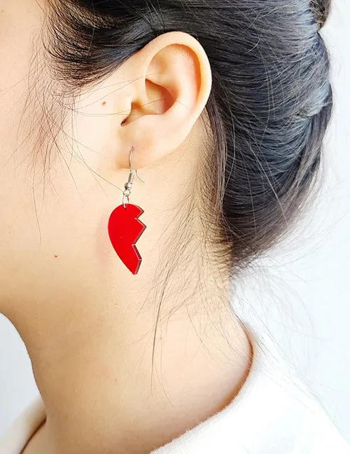 E147 Silver Red Acrylic Broken Heart Earrings 02 Earrings