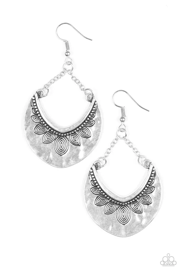 Earrings Paparazzi Earring Jungle Legend Silver Paparazzi Jewelry