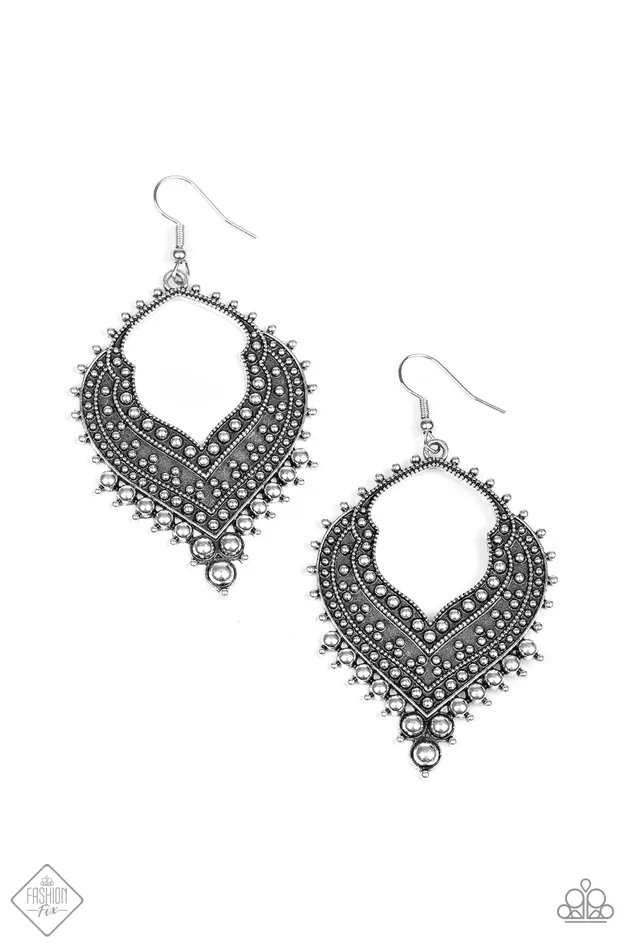 Earrings Paparazzi Earring Mojave Melody Silver Paparazzi Jewelry
