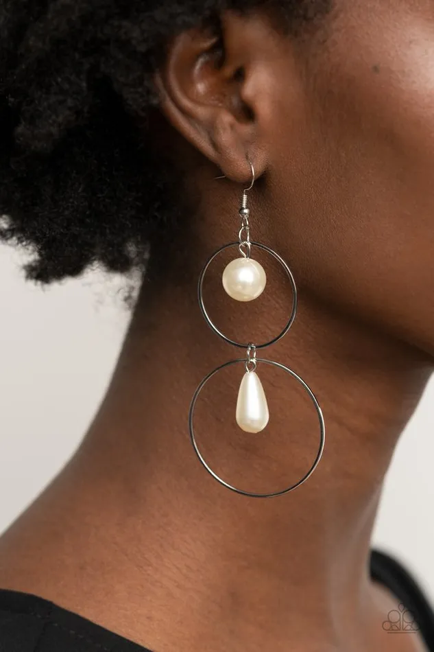Earrings Paparazzi Jewelry Paparazzi Earring Cultured in Couture White