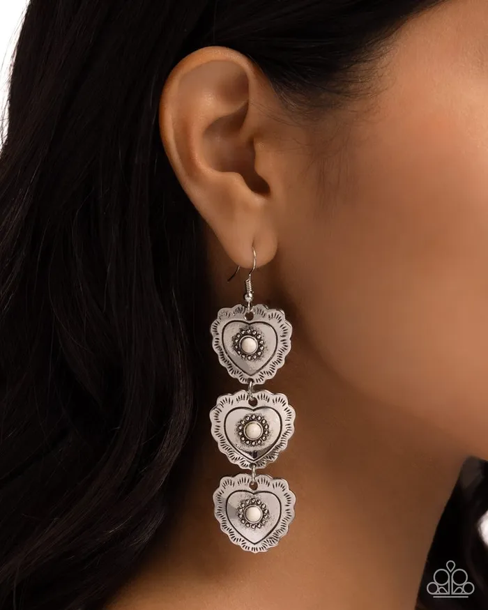Earrings Paparazzi Jewelry Paparazzi Earring Vintage Allure White