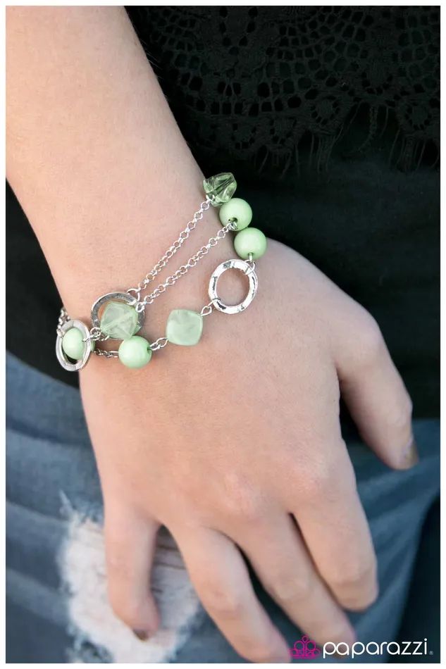 Paparazzi Jewelry Bracelets Paparazzi Bracelet In The Glow Green