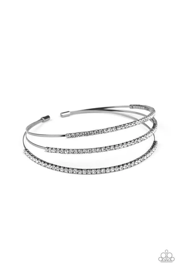 Paparazzi Jewelry Bracelets Paparazzi Bracelet Iridescently Infatuated Black