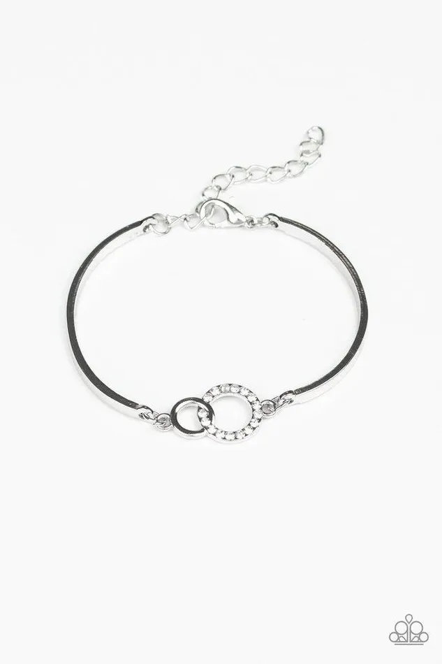 Paparazzi Jewelry Bracelets Paparazzi Bracelet Simple Sophistication White