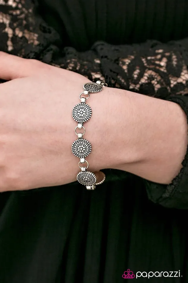 Paparazzi Jewelry Bracelets Paparazzi Bracelet Tahiti Dream Silver