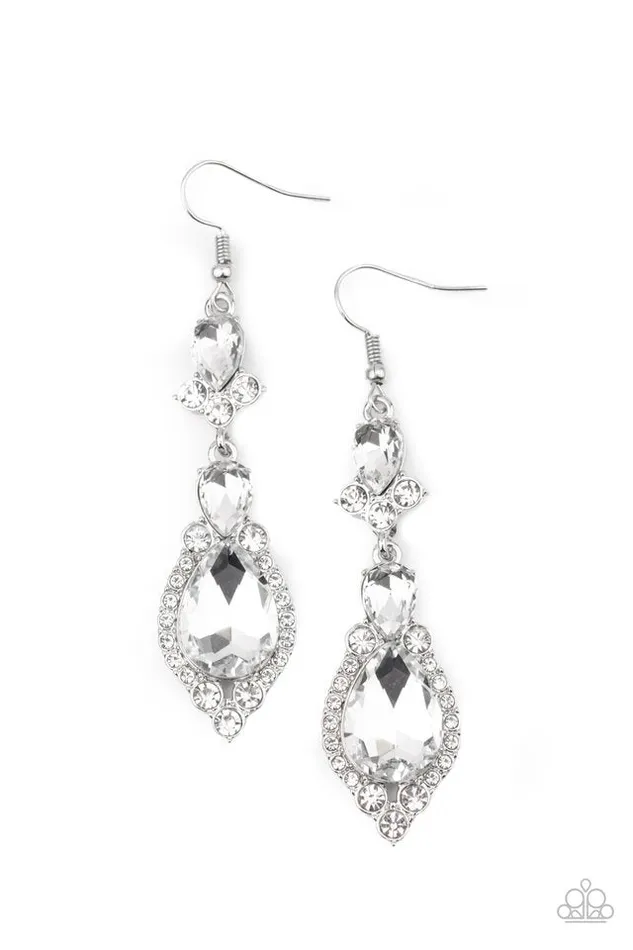 Paparazzi Jewelry Earrings Paparazzi Earring Fully Flauntable White Paparazzi Jewelry Earrings Paparazzi Earring Fully Flauntable White