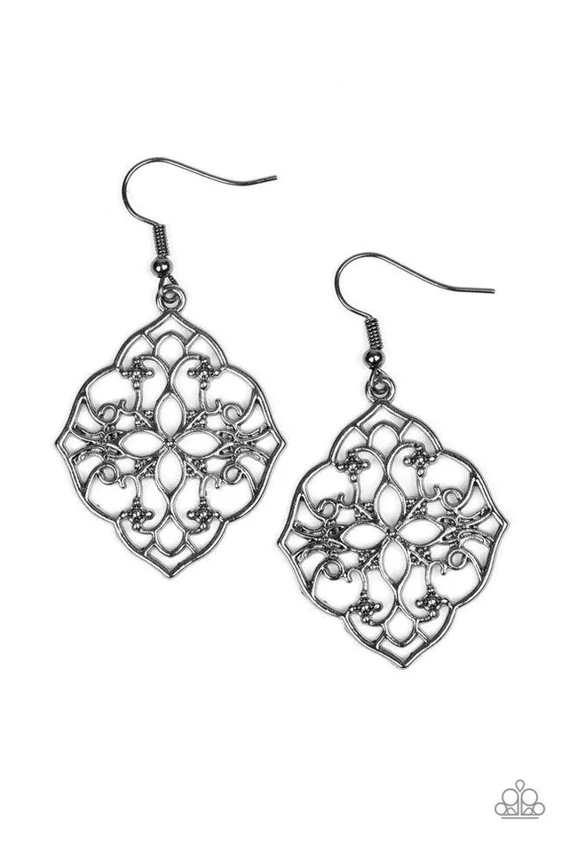 Paparazzi Jewelry Earrings Paparazzi Earring Garden Mandala Black