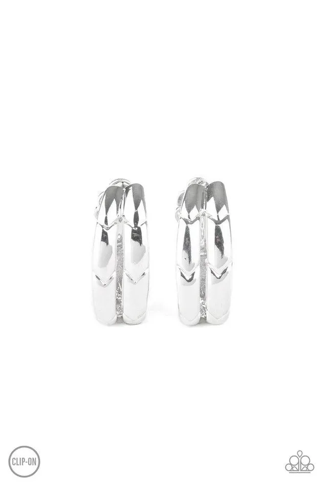 Paparazzi Jewelry Earrings Paparazzi Earring Ringing in Radiance Silver
