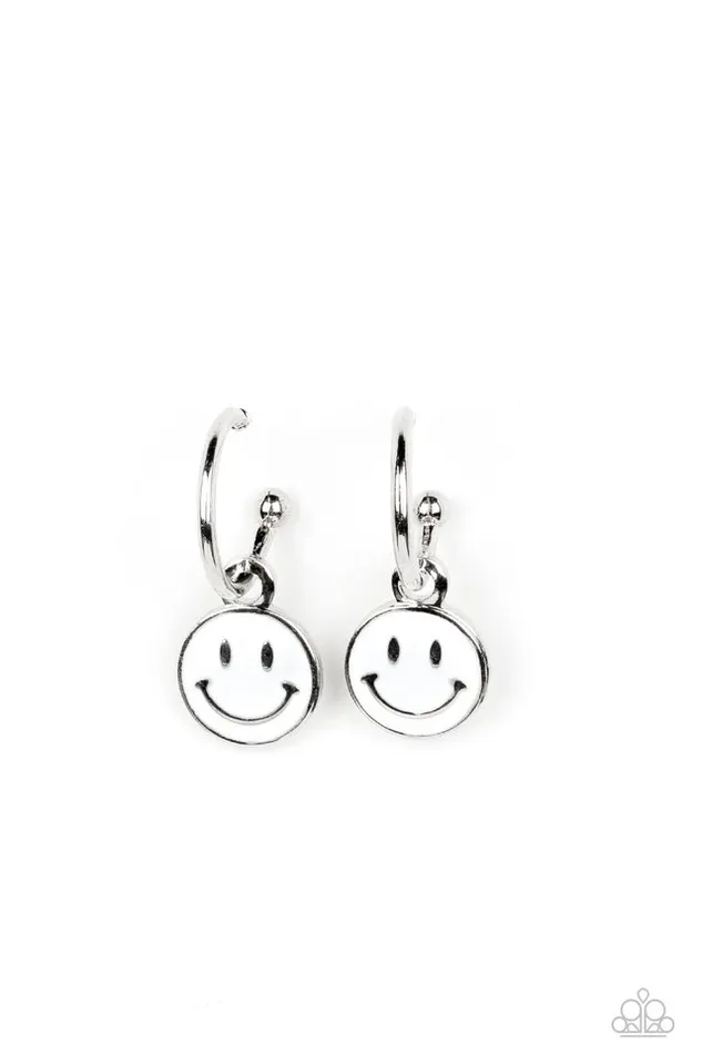 Paparazzi Jewelry Earrings Paparazzi Earring Subtle Smile White Paparazzi Jewelry Earrings Paparazzi Earring Subtle Smile White