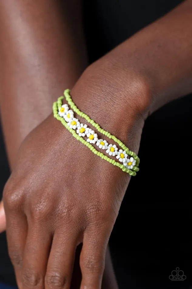 Paparazzi Jewelry Paparazzi Bracelet Buzzworthy Botanicals White Bracelets