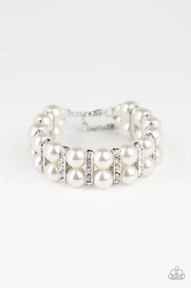 Paparazzi Jewelry Paparazzi Bracelet Glowing Glam White Bracelets Paparazzi Jewelry Paparazzi Bracelet Glowing Glam White Bracelets