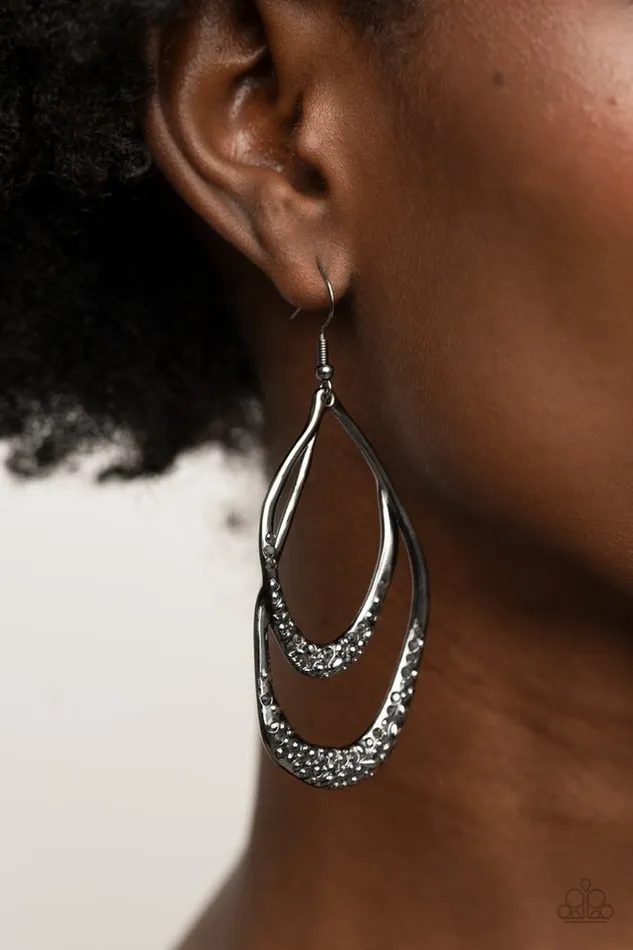Paparazzi Jewelry Paparazzi Earring Beyond Your GLEAMS Black Earrings