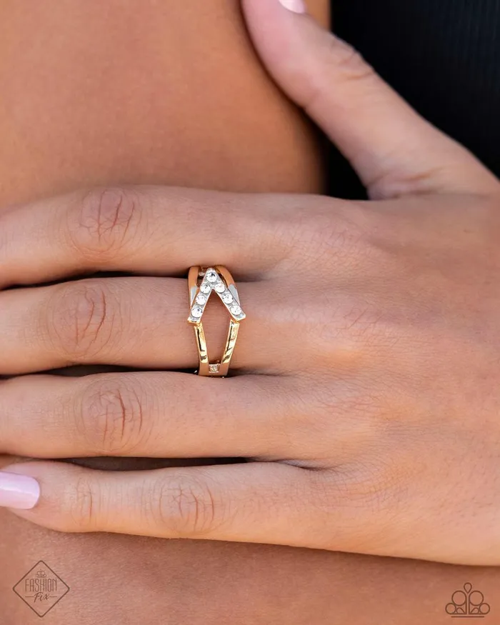 Paparazzi Jewelry Rings Paparazzi Ring Linear Law Gold