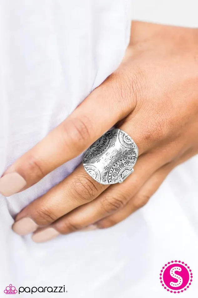 Paparazzi Ring Sun View Silver Paparazzi Jewelry Rings