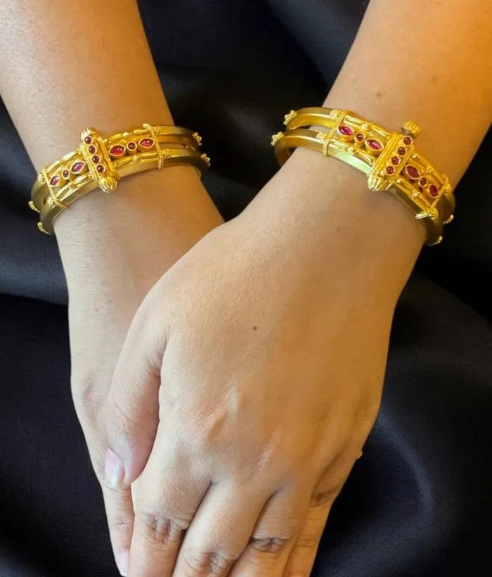 Bracelets Silversmith The Madhana Silver Coorgi 2 layer BraceletSingle Size 22242628