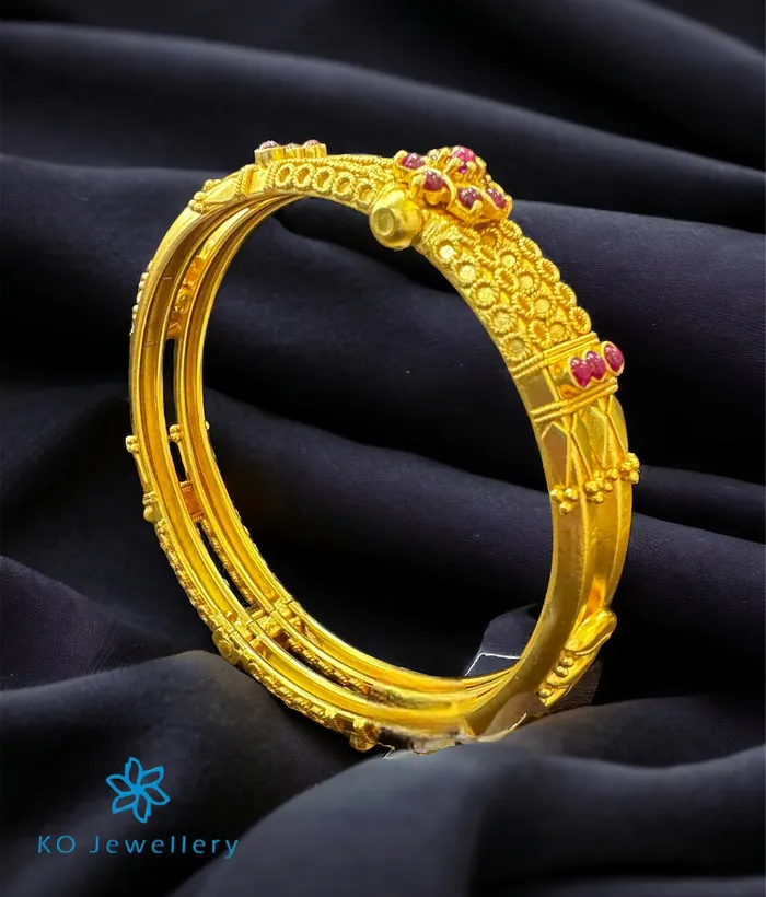 Bracelets The Kaalki Silver Coorgi 2 layer BraceletSingle Size 22242628 Silversmith Bracelets The Kaalki Silver Coorgi 2 layer BraceletSingle Size 22242628 Silversmith