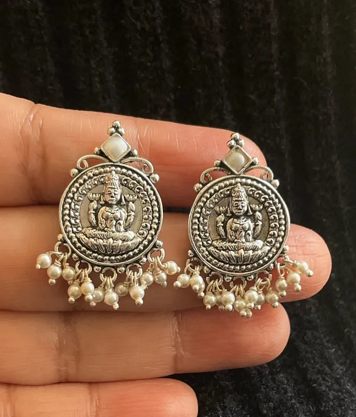 Earrings Silversmith The Viraja Silver Lakshmi Earrings Bunch Pearl