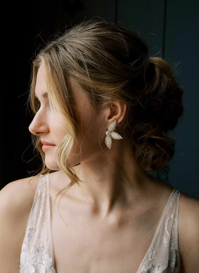 Earrings twigs honey Modern crystal and pearl petal earrings Style 2507