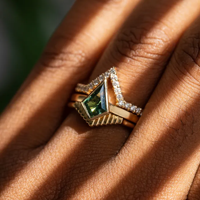 121ct Green Kite Sapphire in 18k Yellow Gold Contemporary Bezel Setting Anueva Jewelry PreStyled Sets