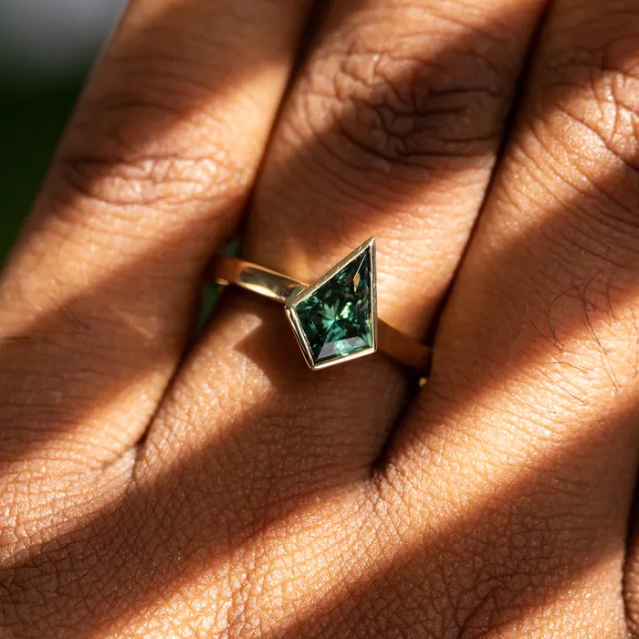 121ct Green Kite Sapphire in 18k Yellow Gold Contemporary Bezel Setting Anueva Jewelry PreStyled Sets