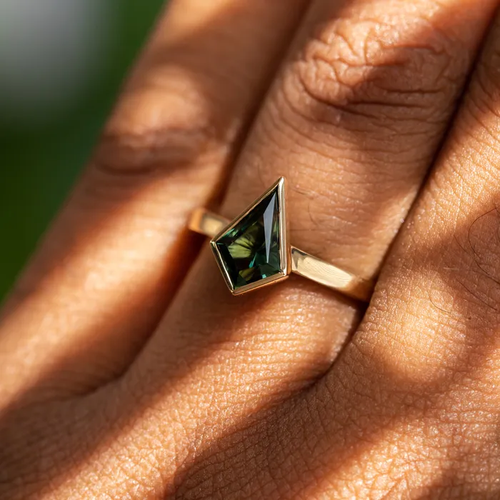 121ct Green Kite Sapphire in 18k Yellow Gold Contemporary Bezel Setting Anueva Jewelry PreStyled Sets