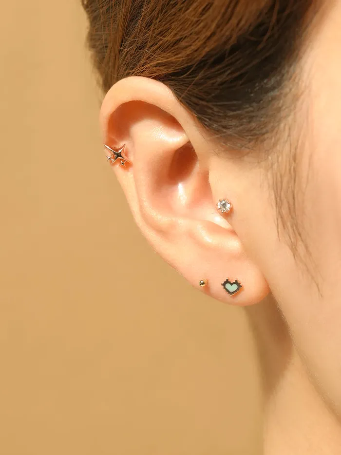 14K Gold Enamel Pixel Heart Cartilage Earring 18G16G MinimalBijoux Earrings