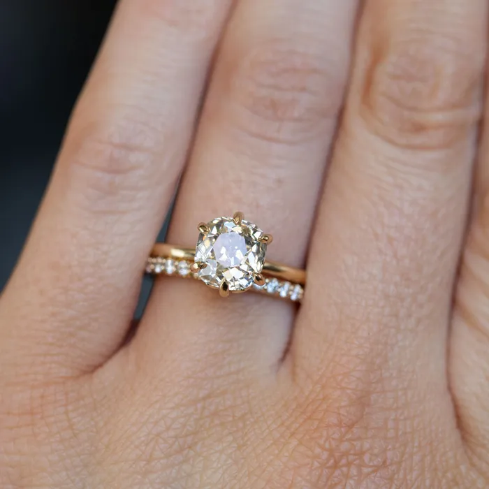 Anueva Jewelry PreStyled Sets 215ct Antique Old Mine Cut Diamond in 18k Yellow gold Lotus Six Prong Solitaire
