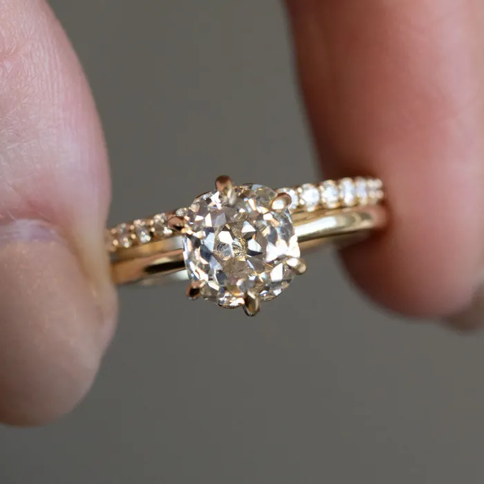 Anueva Jewelry PreStyled Sets 215ct Antique Old Mine Cut Diamond in 18k Yellow gold Lotus Six Prong Solitaire