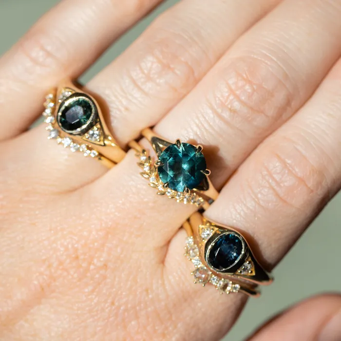 Anueva Jewelry Rings 126ct Oval Green Untreated Montana Sapphire Signet Style Ring with Diamonds in 14k Yellow Gold