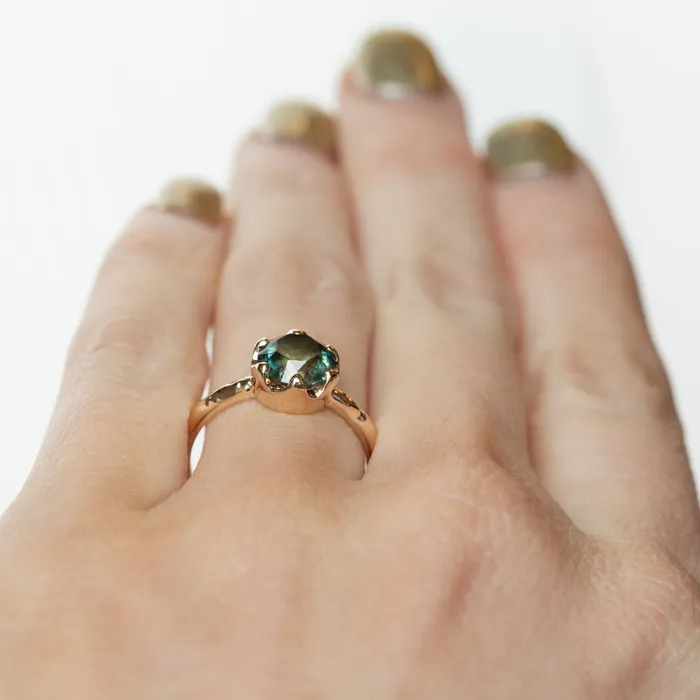 Anueva Jewelry Rings 20ct Round Australian Parti Green Sapphire Six Prong Low Profile Evergreen Ring in 14K Yellow Gold