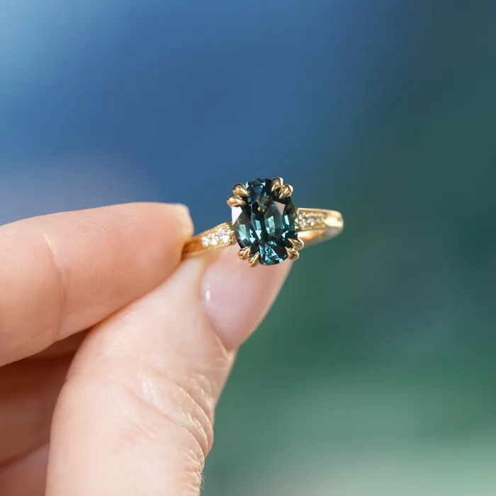 Anueva Jewelry Rings 319ct Untreated Oval Madagascar Sapphire and Diamond Vintage Cathedral Double Prong Ring in 18k Yellow Gold