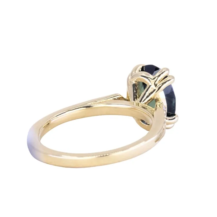 Anueva Jewelry Rings 319ct Untreated Oval Madagascar Sapphire and Diamond Vintage Cathedral Double Prong Ring in 18k Yellow Gold