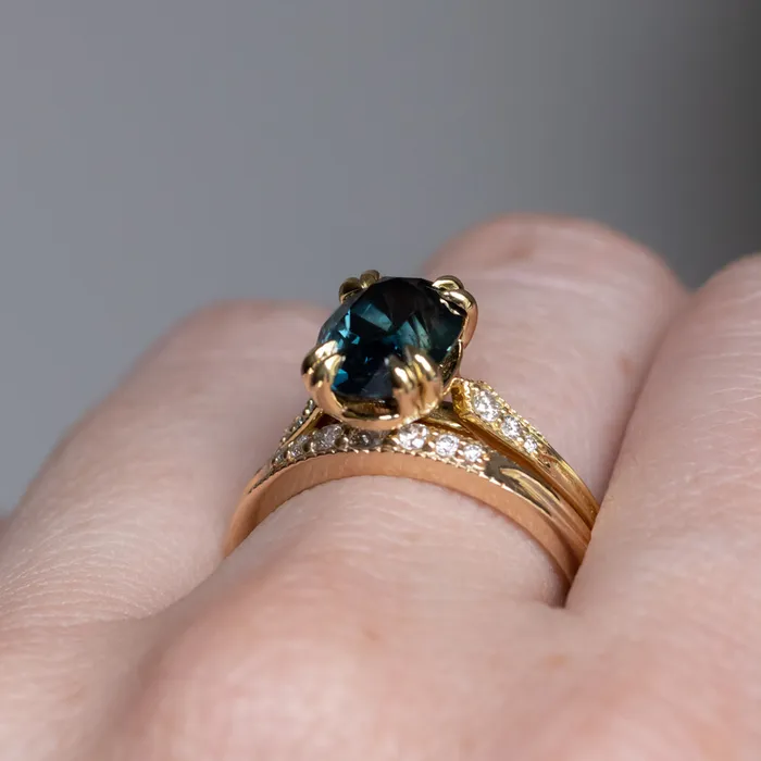 Anueva Jewelry Rings 319ct Untreated Oval Madagascar Sapphire and Diamond Vintage Cathedral Double Prong Ring in 18k Yellow Gold