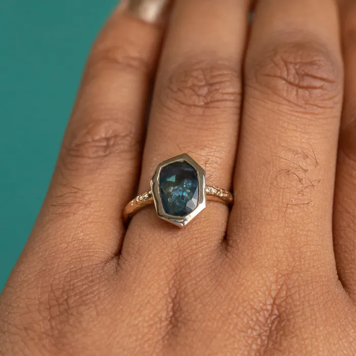 Discovery Gems 193ct Green Teal Geo Slice Sapphire Evergreen Low Profile Bezel Solitaire Ring in 14k Yellow Gold Rings