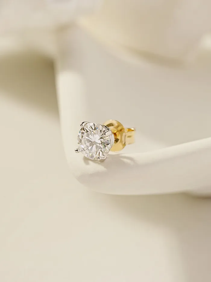 Earrings 14K Gold 4 Pronged Moissanite Stud Earring MinimalBijoux