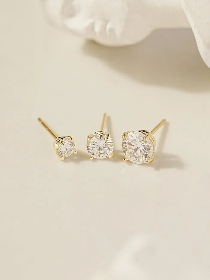 Earrings 14K Gold 4 Pronged Moissanite Stud Earring MinimalBijoux