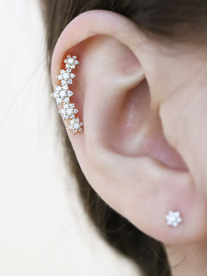 Earrings MinimalBijoux 14K Gold Five Flower Cartilage Earring 18G16G