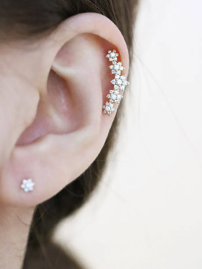 Earrings MinimalBijoux 14K Gold Five Flower Cartilage Earring 18G16G