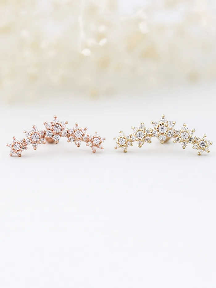 Earrings MinimalBijoux 14K Gold Five Flower Cartilage Earring 18G16G
