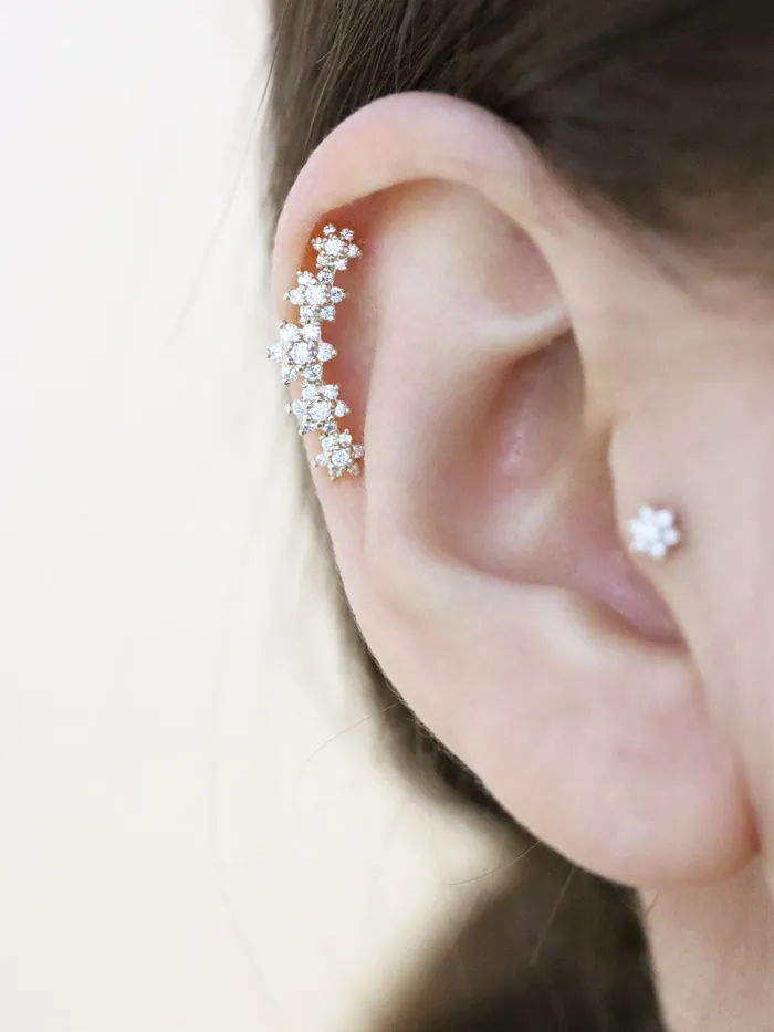 Earrings MinimalBijoux 14K Gold Five Flower Cartilage Earring 18G16G