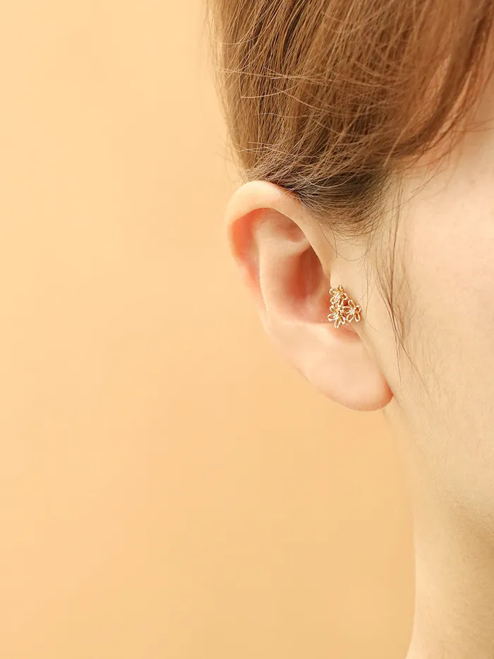 Earrings MinimalBijoux 14K Gold Flower Garden Cartilage Earring 20G18G16G