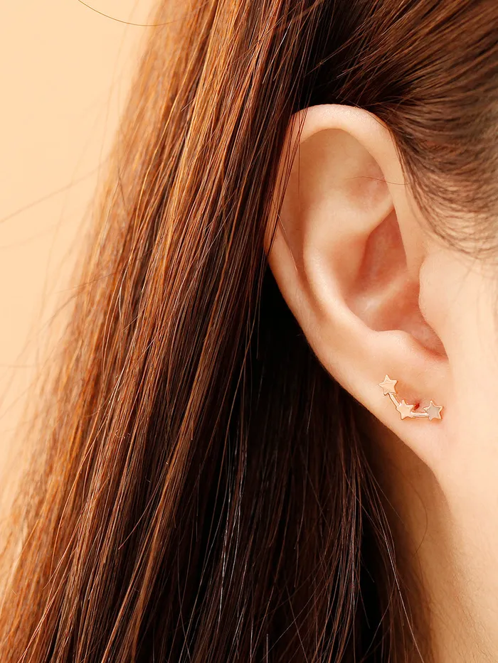 Earrings MinimalBijoux 14K Gold Triple Curved Stars Stud Earring