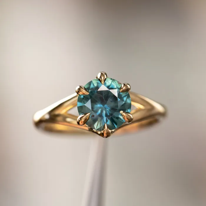 Lewis Clark Sapphires PreStyled Sets 193ct Ocean Blue Teal Montana Sapphire Low Profile Six Prong Split Shank Solitaire in 18k Yellow Gold