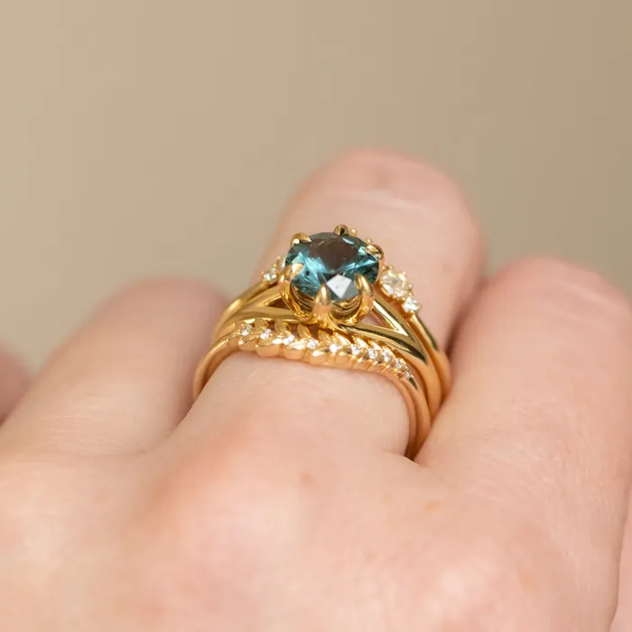 Lewis Clark Sapphires PreStyled Sets 193ct Ocean Blue Teal Montana Sapphire Low Profile Six Prong Split Shank Solitaire in 18k Yellow Gold
