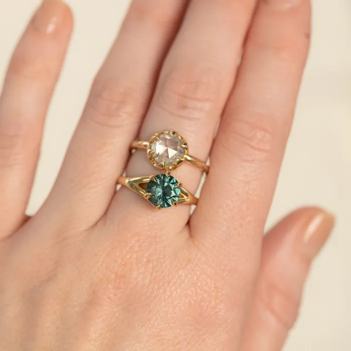 Lewis Clark Sapphires PreStyled Sets 193ct Ocean Blue Teal Montana Sapphire Low Profile Six Prong Split Shank Solitaire in 18k Yellow Gold