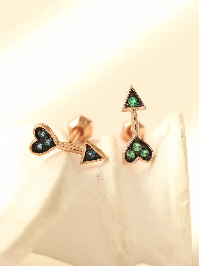 MinimalBijoux 14K Gold Cupid Arrow Cartilage Earring 18G16G Earrings
