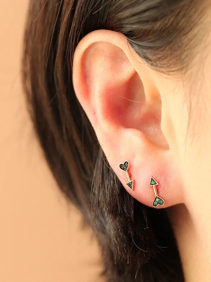 MinimalBijoux 14K Gold Cupid Arrow Cartilage Earring 18G16G Earrings
