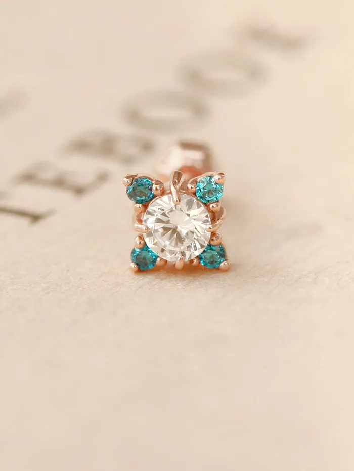 MinimalBijoux 14K Gold Point Blue cartilage earring 18g16g Earrings