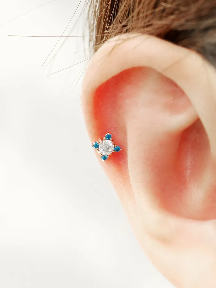 MinimalBijoux 14K Gold Point Blue cartilage earring 18g16g Earrings
